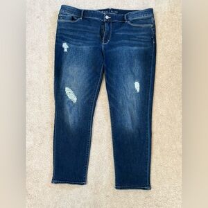 Dark wash distressed denim crop jeans White House black market size 14